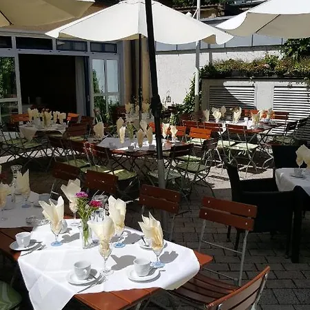 Stadthotel 德根多夫