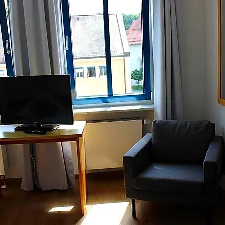 Hotel Stadthotel 4*